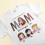 This Awesome Mom Belongs To - PersonalizedOne Size Shirt - Cute Kids Peeking - Image 3